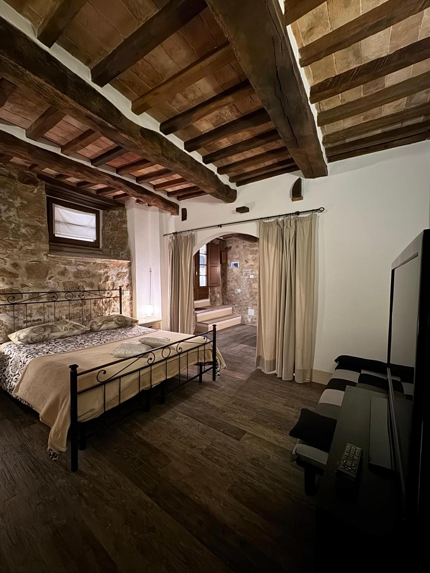 Camere La Carbonaia Pienza Buitenkant foto